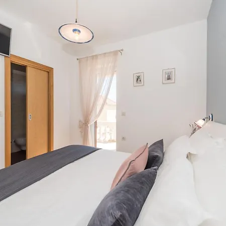Ferienhaus Holiday Lukica