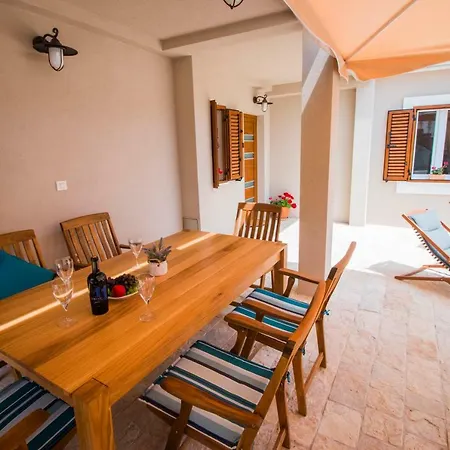 Holiday Lukica Holiday home